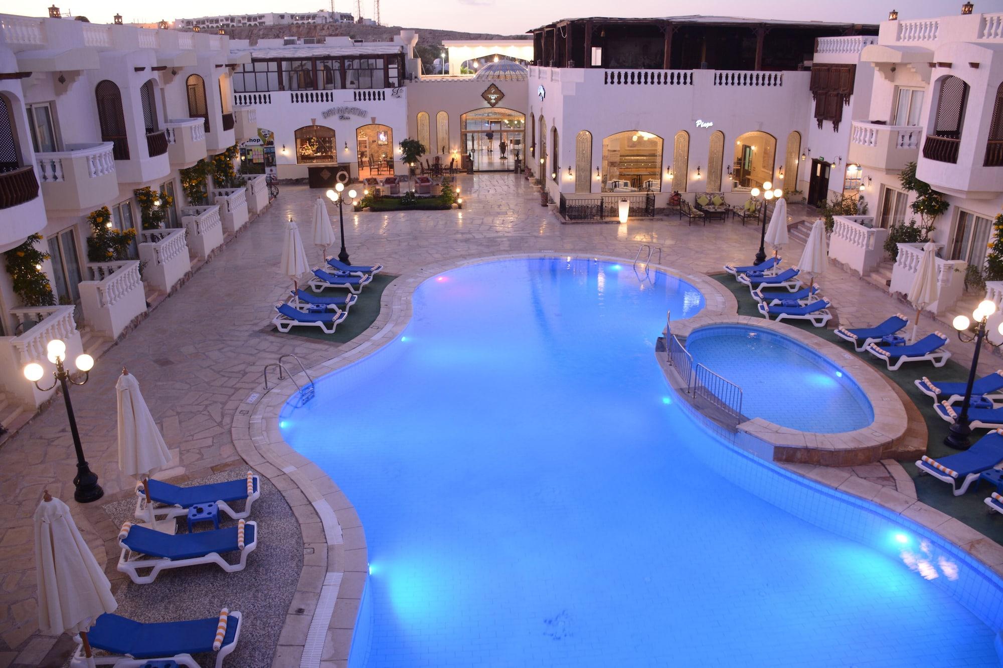 Resort Oriental Rivoli & (adults Only) 4*